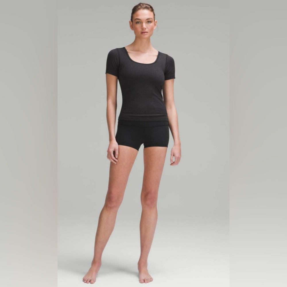 NWT Lululemon Align High Rise Short 2” Black Women’s Shorts Size 8 - Picture 3 of 8